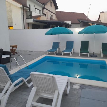Regim Hotel Hanea Jacuzzi In Camera,Piscina Exterioara Si Sauna Comuna ซีบิว ภายนอก รูปภาพ