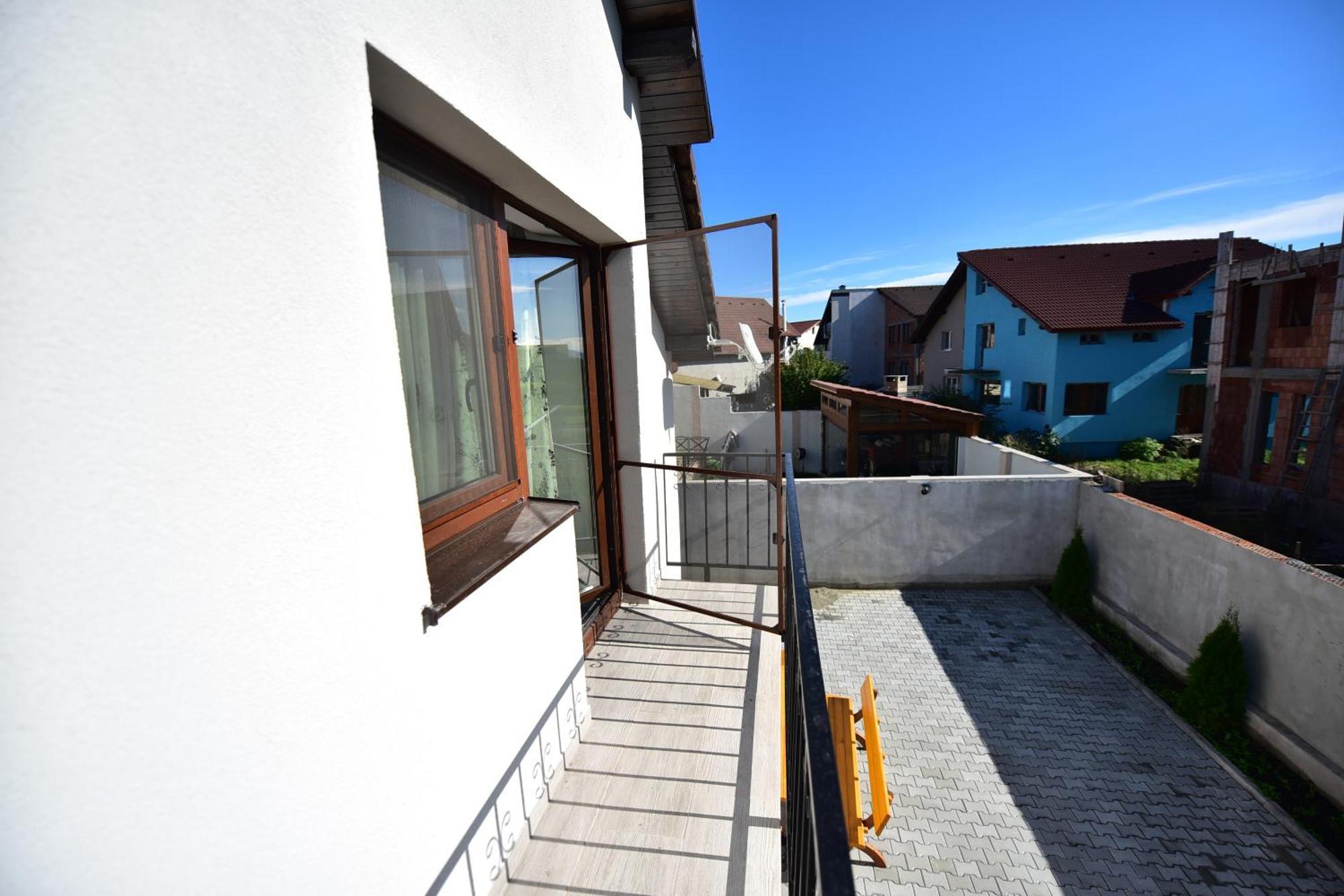 Regim Hotel Hanea Jacuzzi In Camera,Piscina Exterioara Si Sauna Comuna ซีบิว ภายนอก รูปภาพ